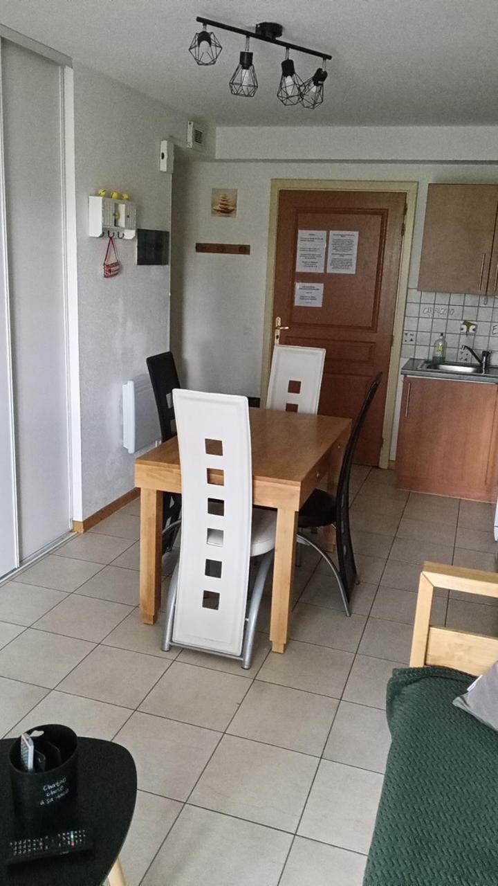 Aparthotel Le Roi du Sundgau près de la Horse - Mooslargue Esterno foto